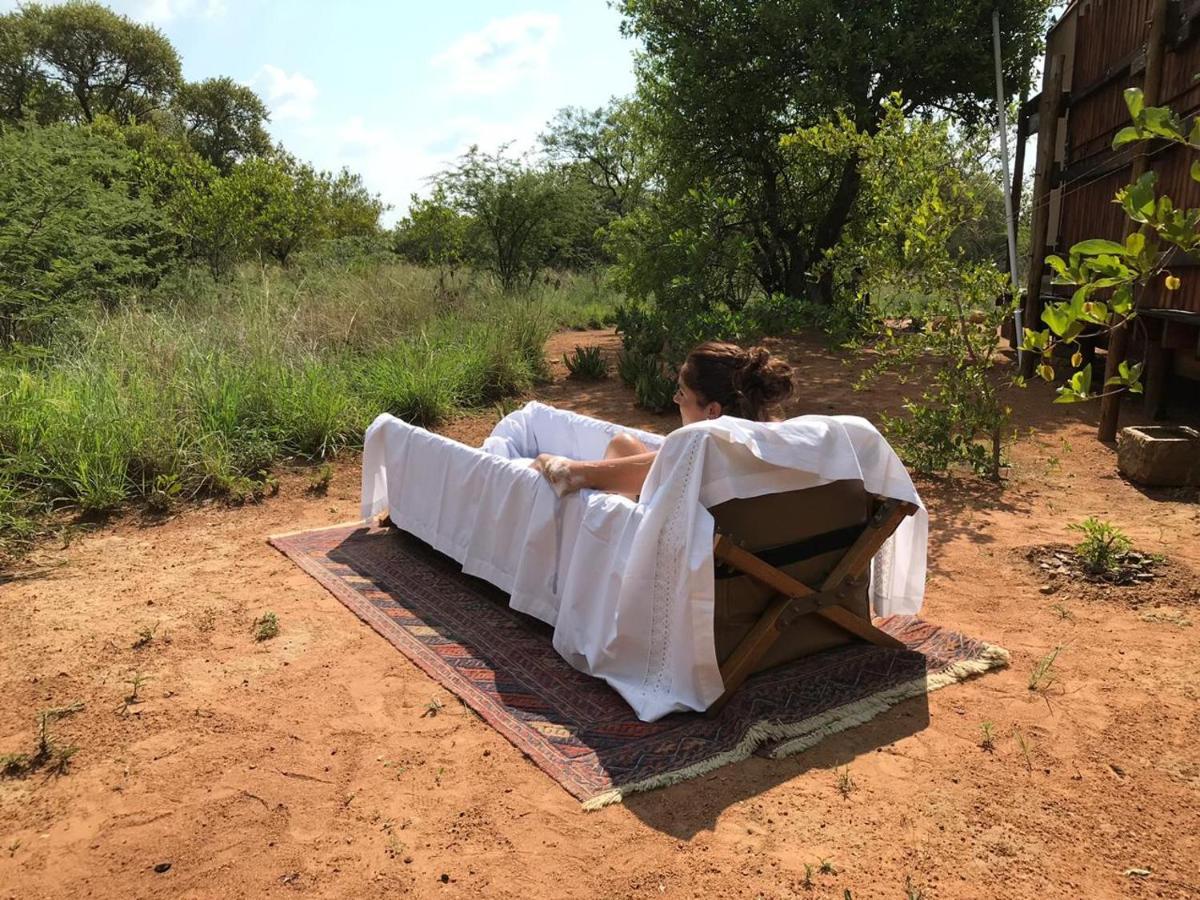 Out In Africa Wildlife Lodge Hammanskraal Ngoại thất bức ảnh