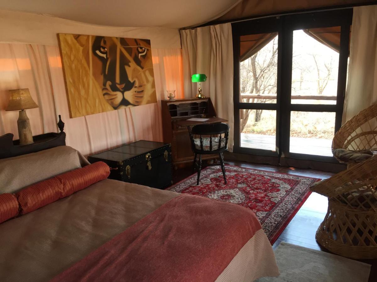Out In Africa Wildlife Lodge Hammanskraal Ngoại thất bức ảnh