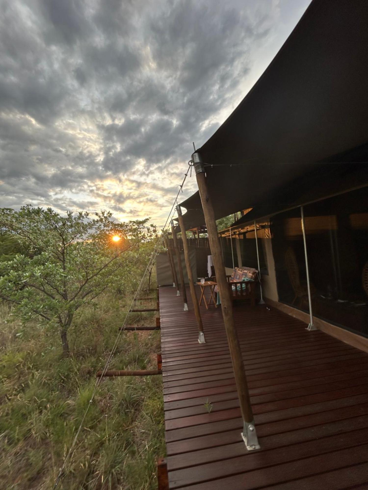 Out In Africa Wildlife Lodge Hammanskraal Ngoại thất bức ảnh