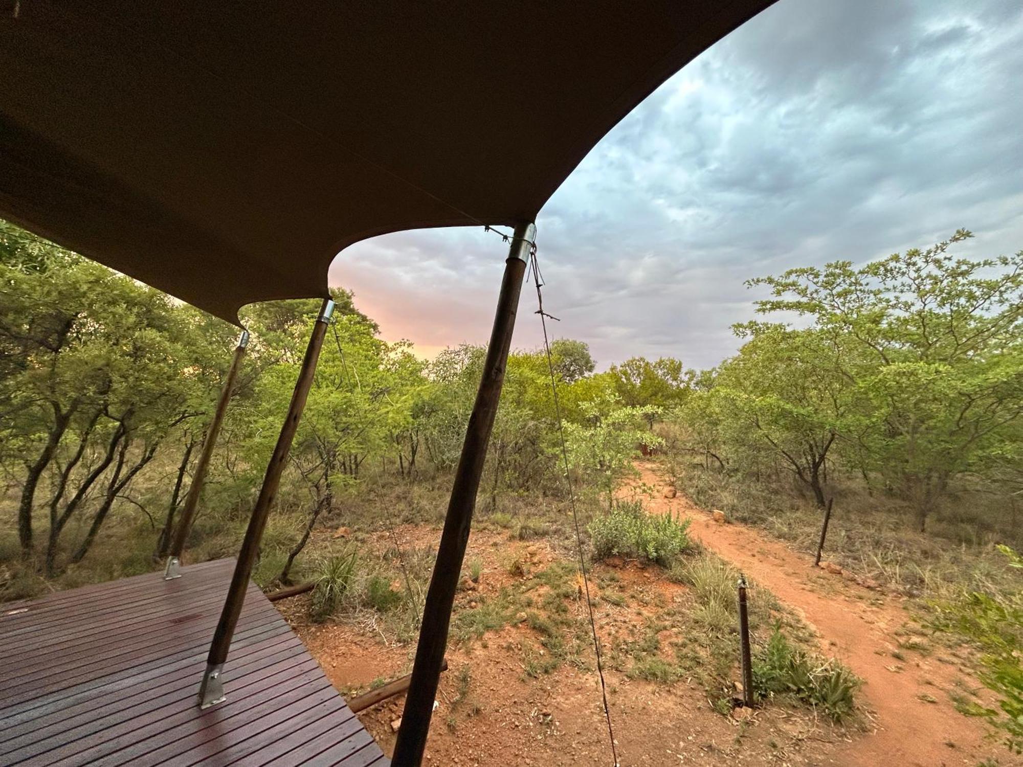 Out In Africa Wildlife Lodge Hammanskraal Ngoại thất bức ảnh